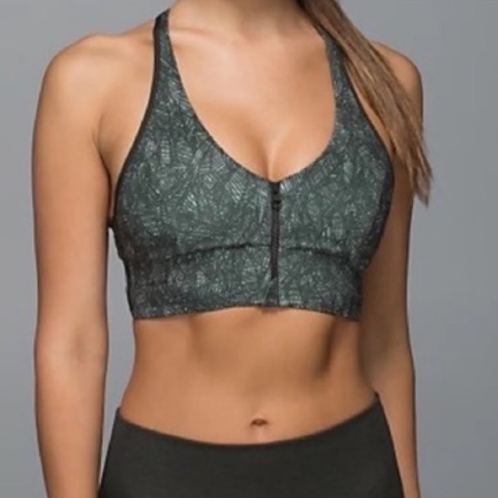 Lululemon Cool to Street Bra
Jazzy White Gator Green / Gator Green Size 4 - Picture 17 of 17